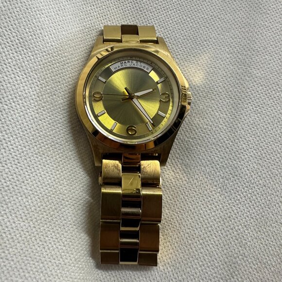 Marc Jacobs Gold Watch - Picture 1 of 2